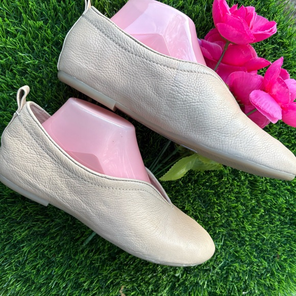 LUCCA LANE BAYLA LIGHT TAN GENUINE SOFT LEATHER FLATS HEEL TAB GUC 9M - Picture 6 of 12